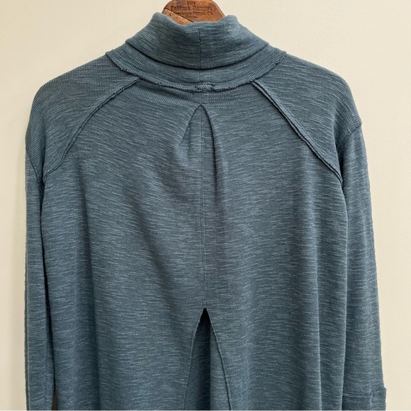 We The Free Muted Blue Split Back Turtleneck Long Sleeve Textured Top Size Small - Picture 7 of 12